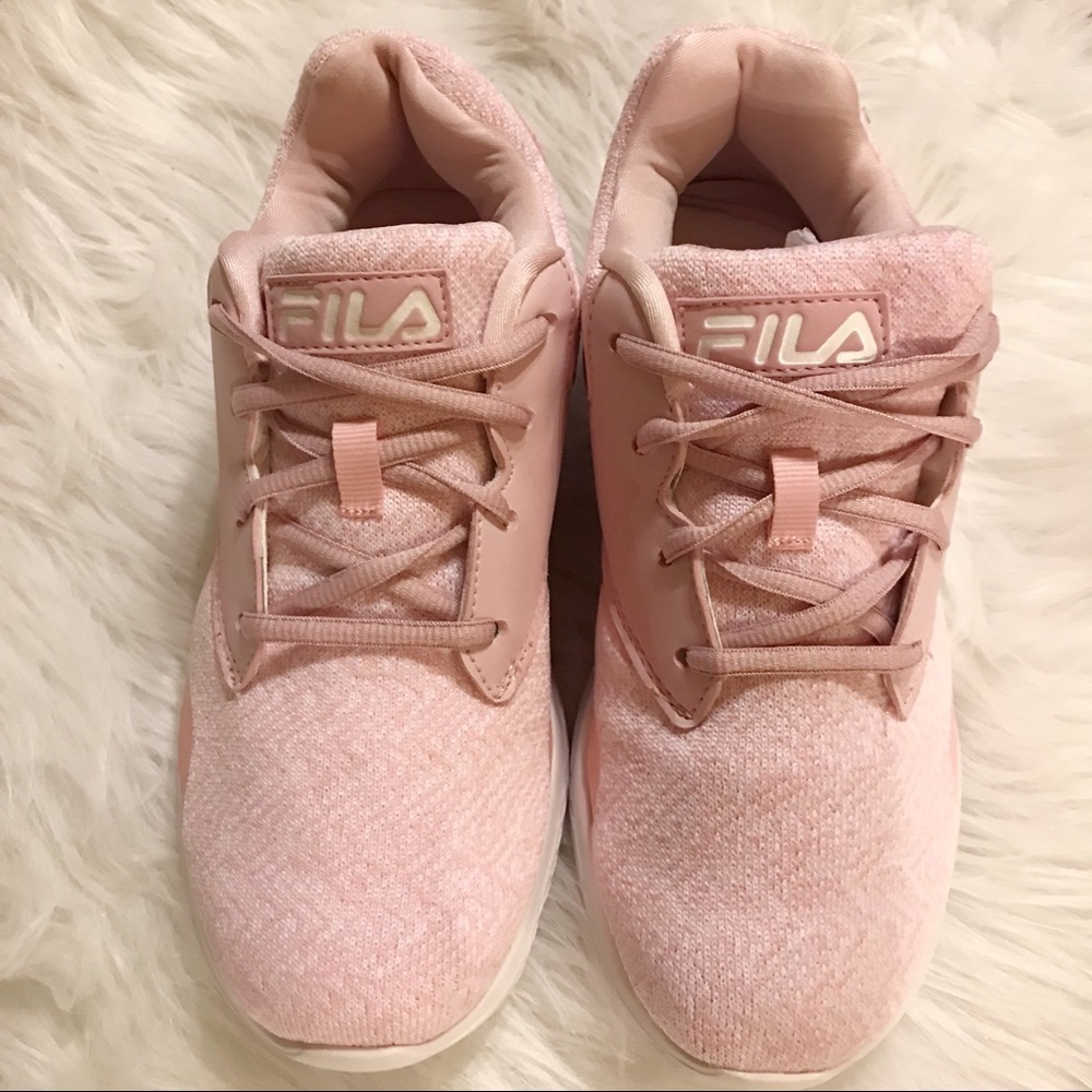 🆕Baby Pink Women’s Fila Sneakers - Picture 3 of 6